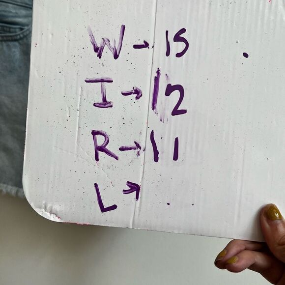 Michael Kors Women's High Rise Fringe Hem Light Distress Blue Denim Shorts Sz10 - Picture 5 of 5